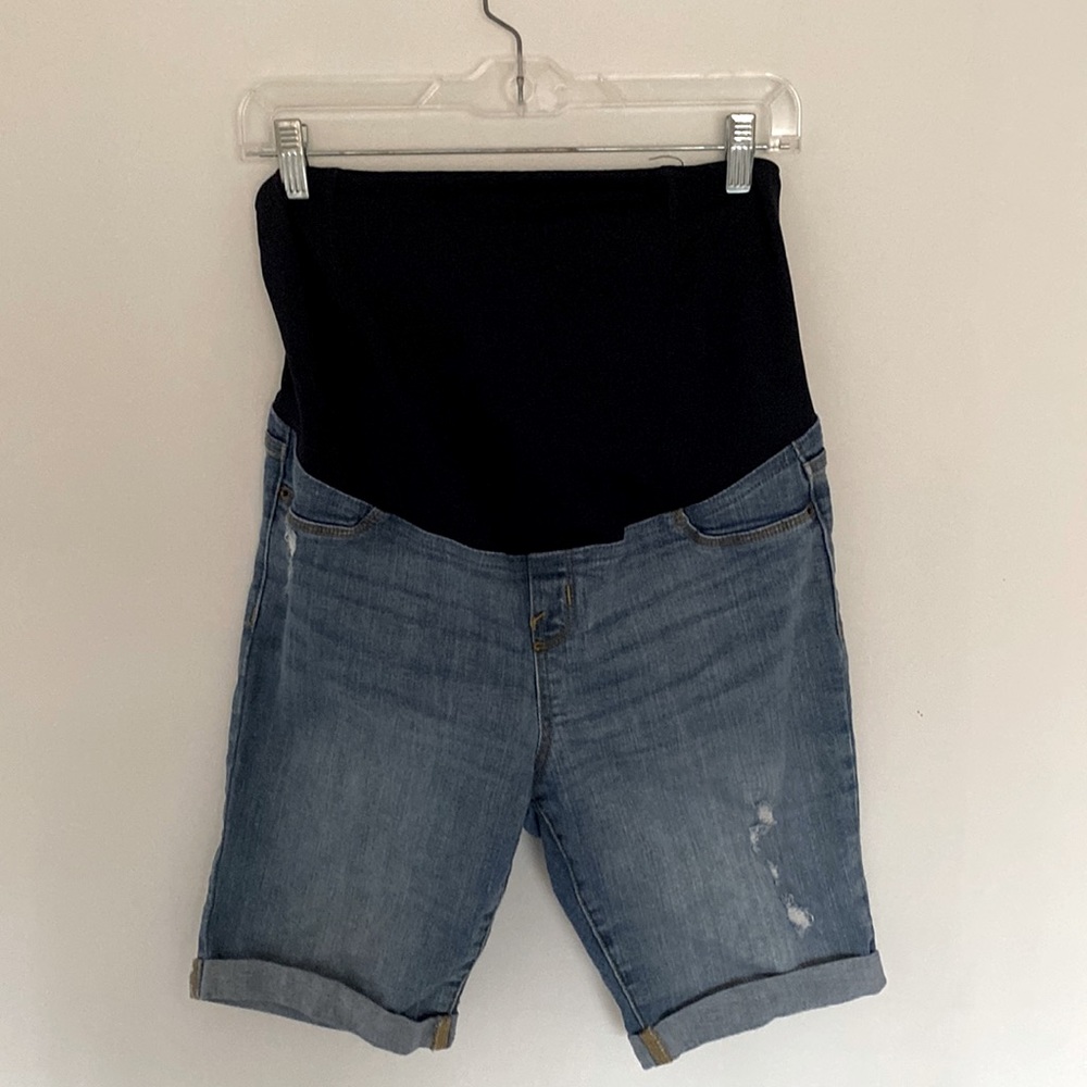 Isabel maternity shorts